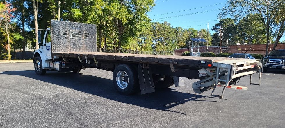 Flatbed Truck-Light and Medium Duty Trucks-Freightliner-2020-M2-Atlanta-GA-195,292\n\t\tmiles-$ 42,000 - Image 6