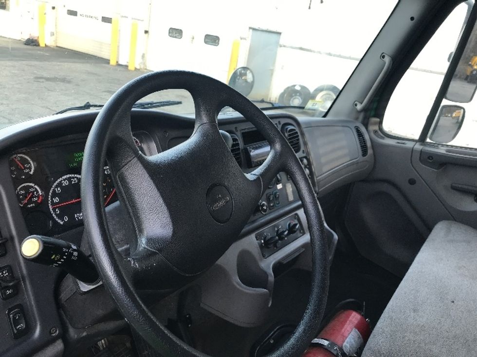 Flatbed Truck-Light and Medium Duty Trucks-Freightliner-2020-M2-Auburn-MA-117,200\n\t\tmiles-$ 51,500 - Image 14