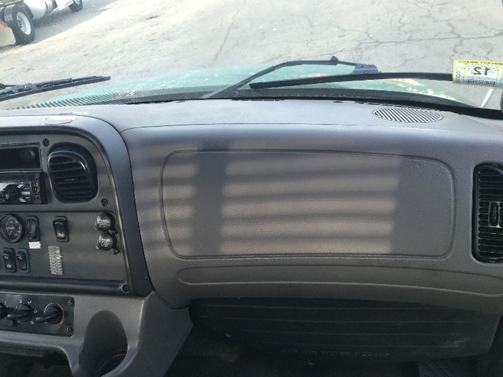 Flatbed Truck-Light and Medium Duty Trucks-Freightliner-2020-M2-Auburn-MA-117,200\n\t\tmiles-$ 51,500 - Image 18