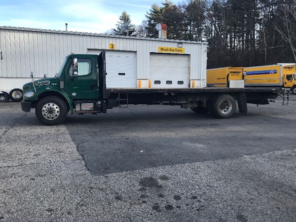 Flatbed Truck-Light and Medium Duty Trucks-Freightliner-2020-M2-Auburn-MA-117,200\n\t\tmiles-$ 51,500 - Image 4