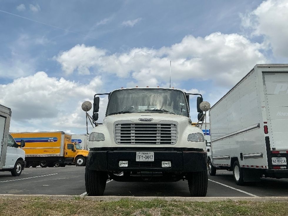 Flatbed Truck-Light and Medium Duty Trucks-Freightliner-2020-M2-Austin-TX-158,515\n\t\tmiles-$ 15,000 - Image 2