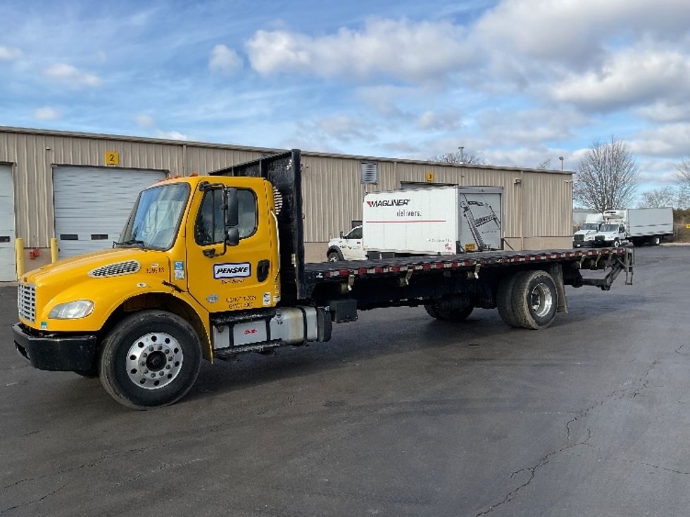 Flatbed Truck-Light and Medium Duty Trucks-Freightliner-2020-M2-Bethlehem-PA-120,109\n\t\tmiles-$ 44,750 - Image 3