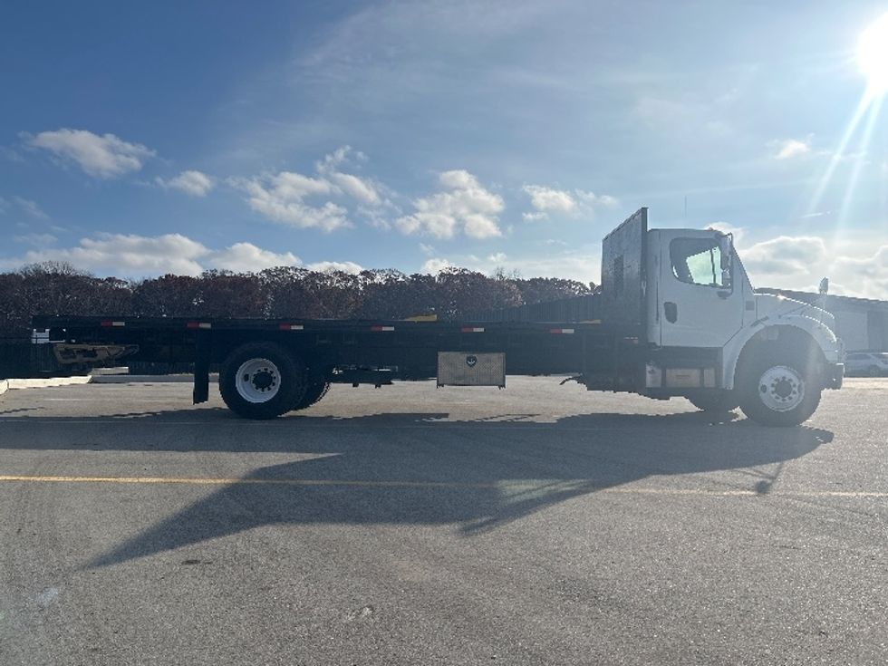 Flatbed Truck-Light and Medium Duty Trucks-Freightliner-2020-M2-Byron Center-MI-111,133\n\t\tmiles-$ 51,250 - Image 11