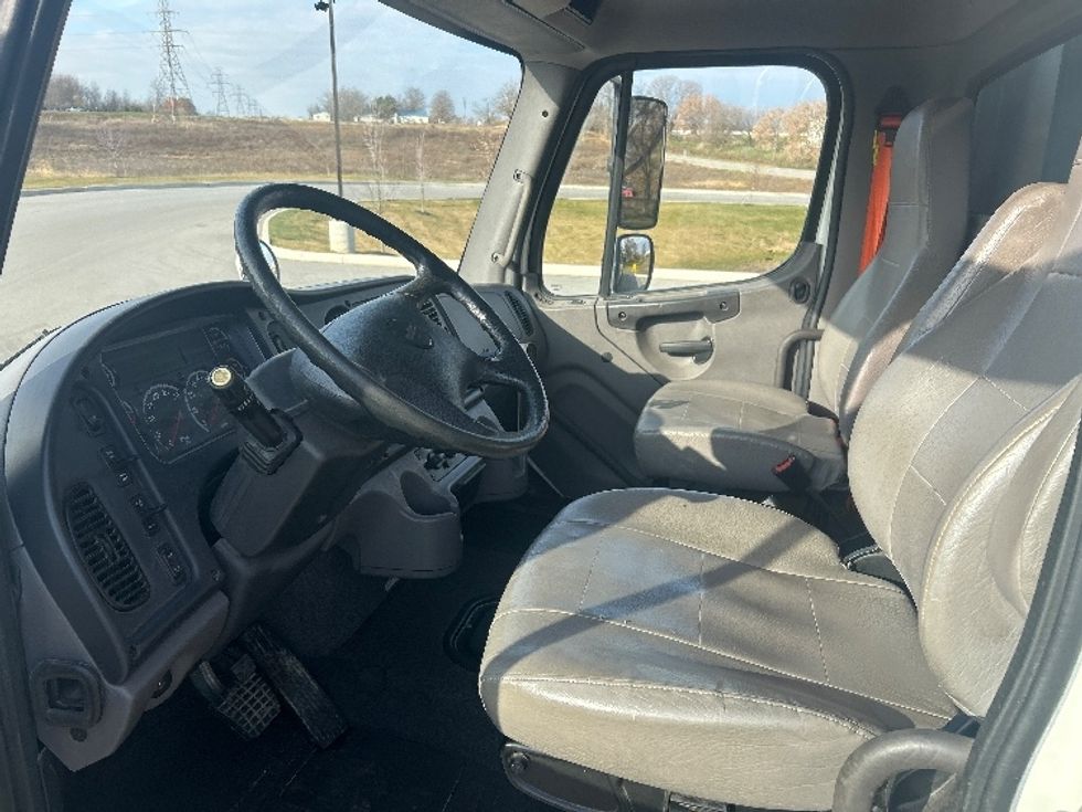 Flatbed Truck-Light and Medium Duty Trucks-Freightliner-2020-M2-Byron Center-MI-111,133\n\t\tmiles-$ 51,250 - Image 15