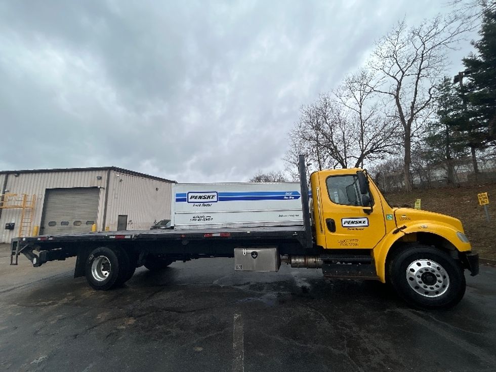 Flatbed Truck-Light and Medium Duty Trucks-Freightliner-2020-M2-Capitol Heights-MD-137,500\n\t\tmiles-$ 39,750 - Image 15