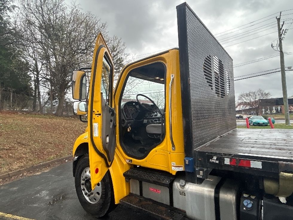 Flatbed Truck-Light and Medium Duty Trucks-Freightliner-2020-M2-Capitol Heights-MD-137,500\n\t\tmiles-$ 39,750 - Image 16