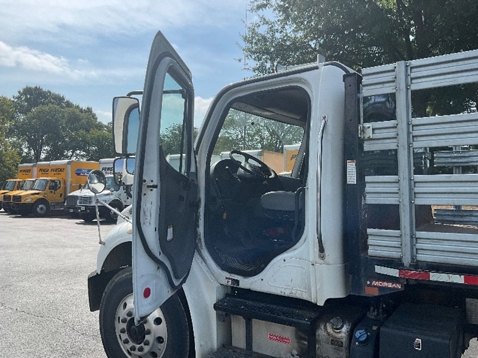 Flatbed Truck-Light and Medium Duty Trucks-Freightliner-2020-M2-Capitol Heights-MD-186,116\n\t\tmiles-$ 47,750 - Image 16