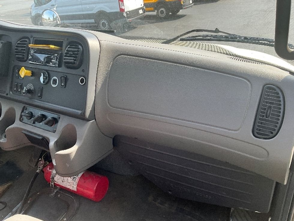 Flatbed Truck-Light and Medium Duty Trucks-Freightliner-2020-M2-Capitol Heights-MD-186,116\n\t\tmiles-$ 47,750 - Image 21