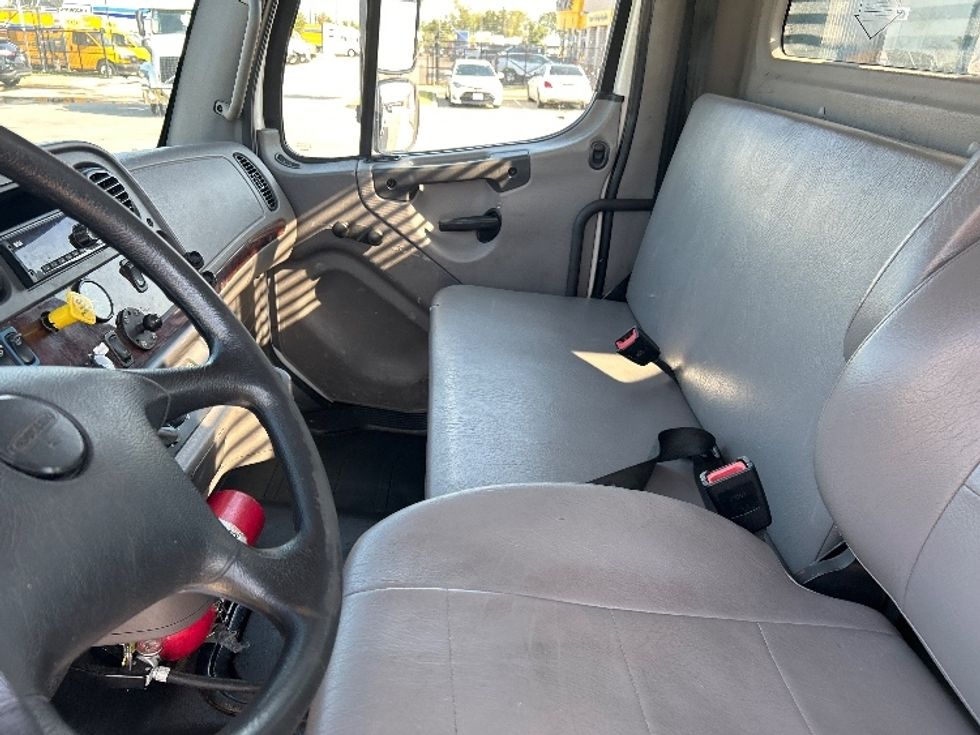 Flatbed Truck-Light and Medium Duty Trucks-Freightliner-2020-M2-Carrollton-TX-209,650\n\t\tmiles-$ 43,250 - Image 16