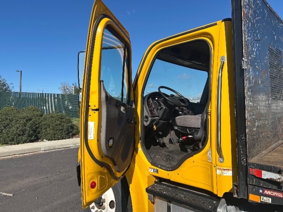 Flatbed Truck-Light and Medium Duty Trucks-Freightliner-2020-M2-Ceres-CA-161,730\n\t\tmiles-$ 49,750 - Image 16