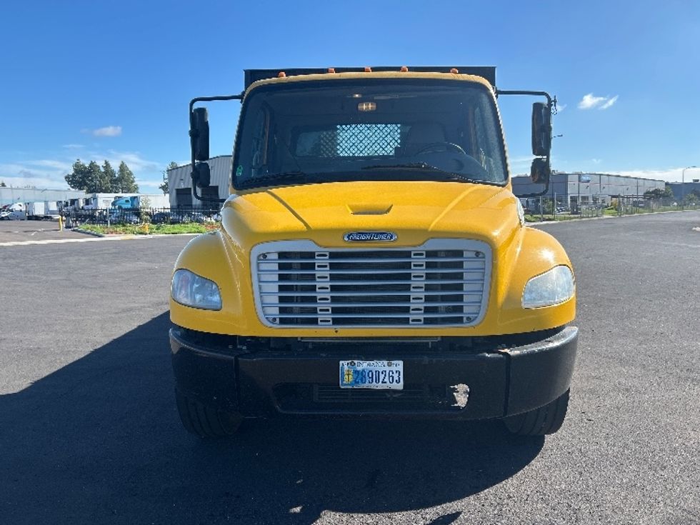 Flatbed Truck-Light and Medium Duty Trucks-Freightliner-2020-M2-Ceres-CA-161,730\n\t\tmiles-$ 49,750 - Image 2