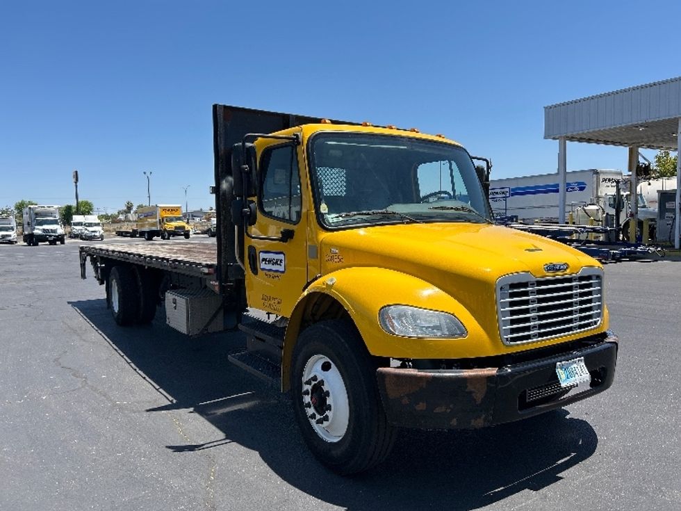 Flatbed Truck-Light and Medium Duty Trucks-Freightliner-2020-M2-Ceres-CA-182,351\n\t\tmiles-$ 49,250 - Image 1