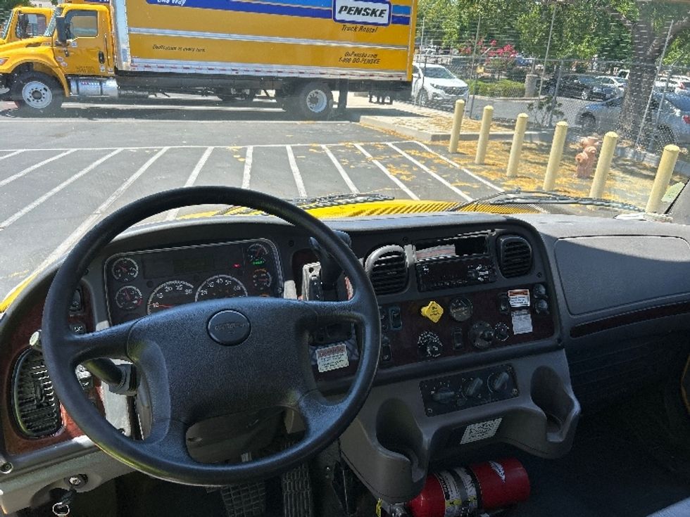 Flatbed Truck-Light and Medium Duty Trucks-Freightliner-2020-M2-Ceres-CA-182,351\n\t\tmiles-$ 49,250 - Image 15