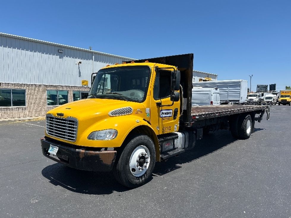 Flatbed Truck-Light and Medium Duty Trucks-Freightliner-2020-M2-Ceres-CA-182,351\n\t\tmiles-$ 49,250 - Image 3