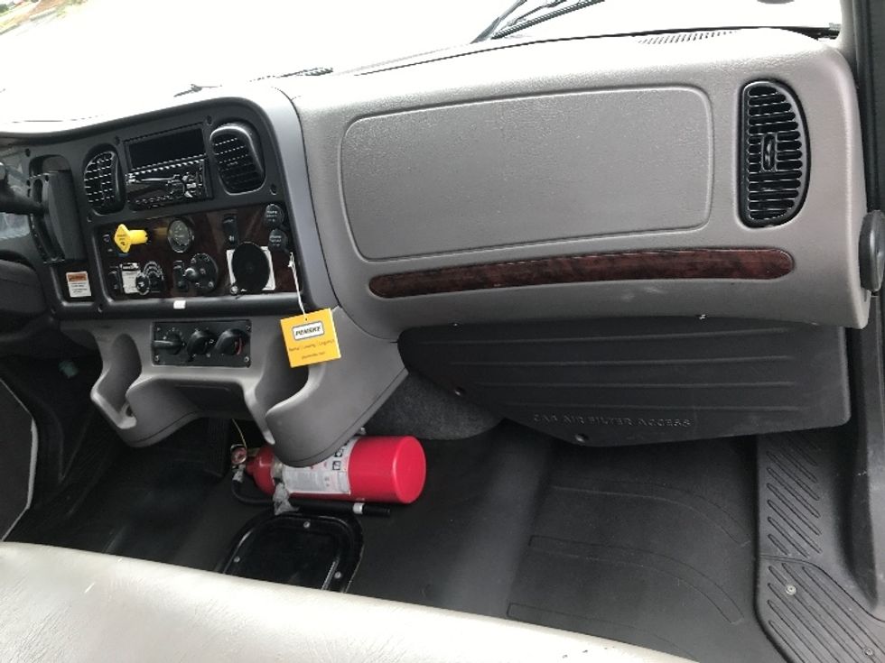 Flatbed Truck-Light and Medium Duty Trucks-Freightliner-2020-M2-Charlotte-NC-184,576\n\t\tmiles-$ 47,750 - Image 16