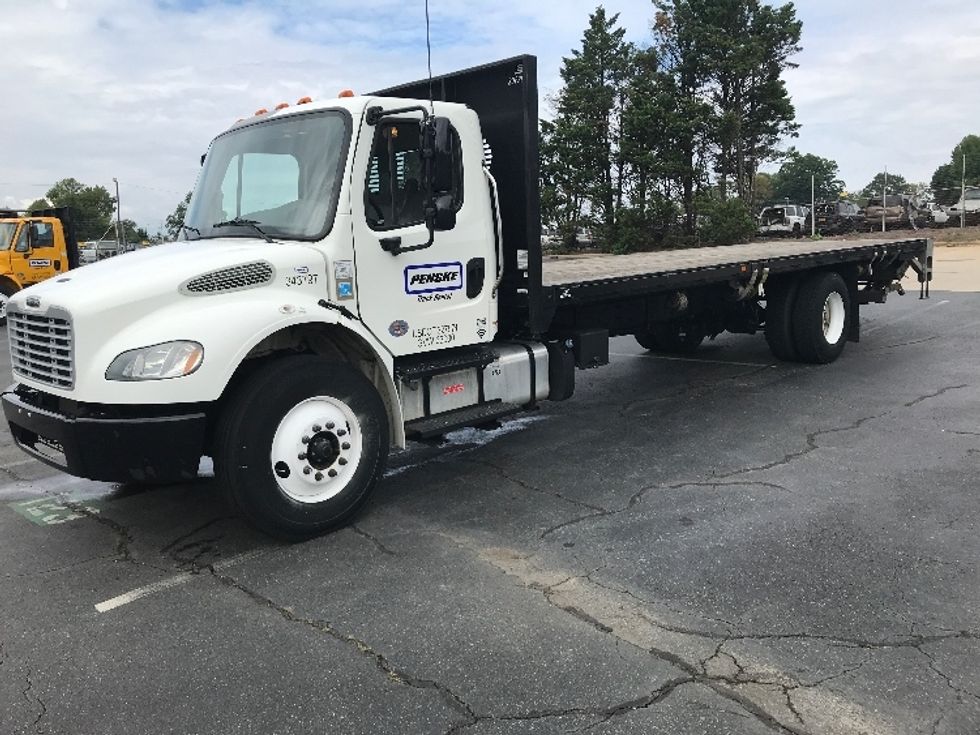 Flatbed Truck-Light and Medium Duty Trucks-Freightliner-2020-M2-Charlotte-NC-184,576\n\t\tmiles-$ 47,750 - Image 3