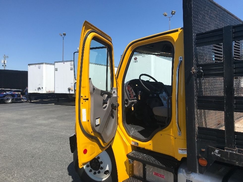 Flatbed Truck-Light and Medium Duty Trucks-Freightliner-2020-M2-Charlotte-NC-92,110\n\t\tmiles-$ 53,750 - Image 16
