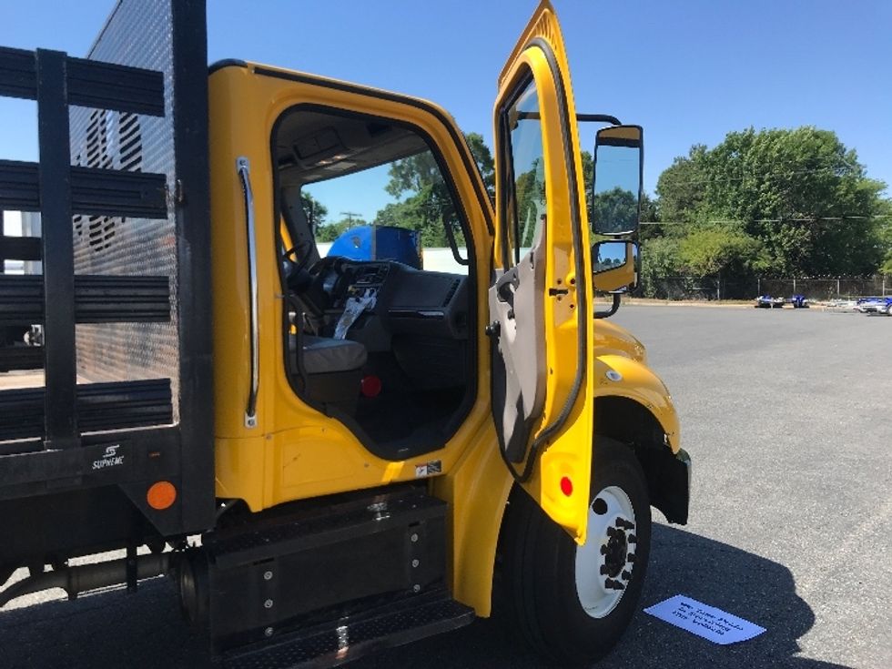 Flatbed Truck-Light and Medium Duty Trucks-Freightliner-2020-M2-Charlotte-NC-92,110\n\t\tmiles-$ 53,750 - Image 20