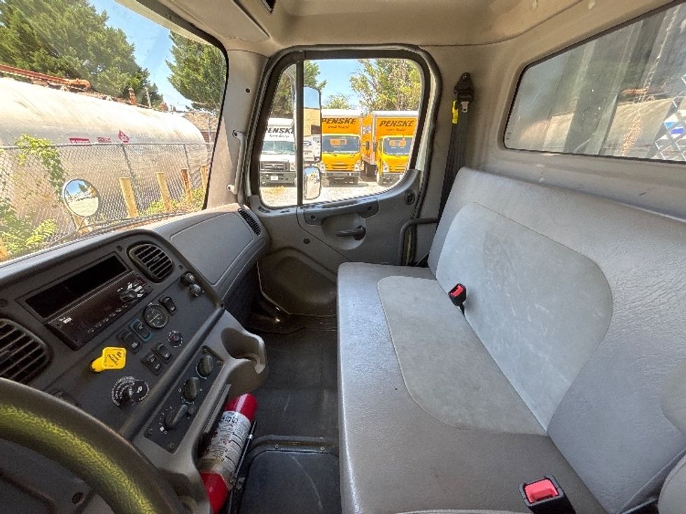 Flatbed Truck-Light and Medium Duty Trucks-Freightliner-2020-M2-Charlottesville-VA-138,123\n\t\tmiles-$ 51,500 - Image 19