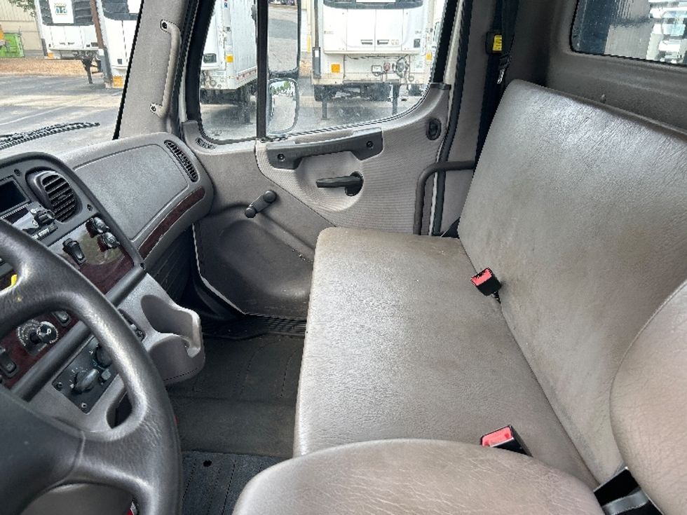 Flatbed Truck-Light and Medium Duty Trucks-Freightliner-2020-M2-Chesapeake-VA-265,890\n\t\tmiles-$ 29,750 - Image 19