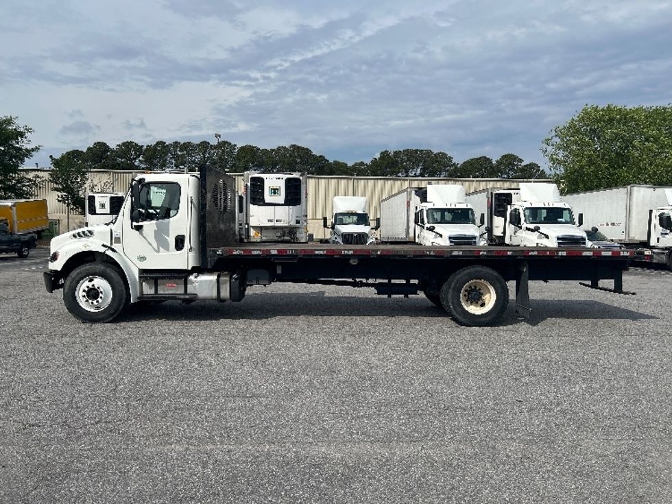 Flatbed Truck-Light and Medium Duty Trucks-Freightliner-2020-M2-Chesapeake-VA-265,890\n\t\tmiles-$ 29,750 - Image 4