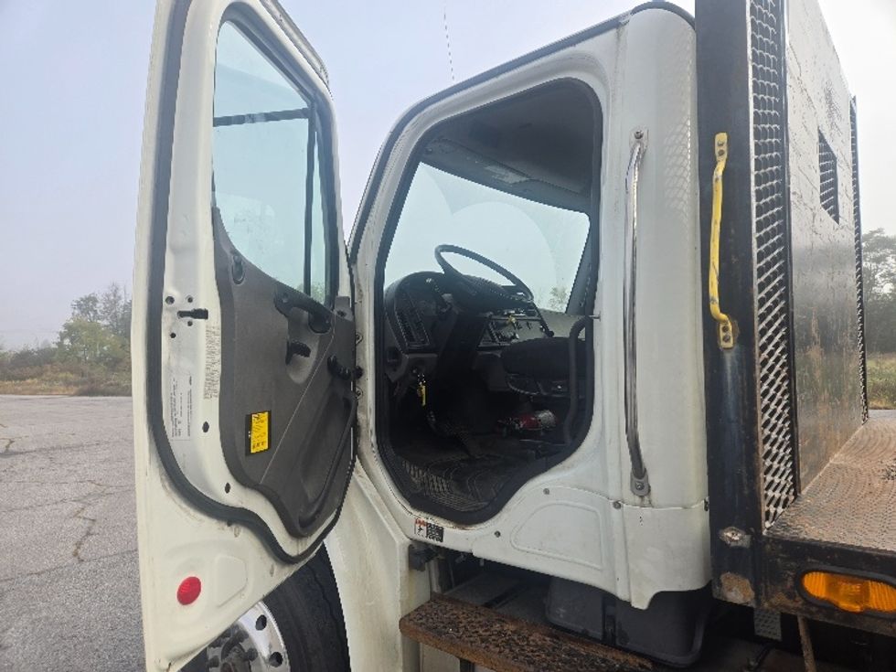 Flatbed Truck-Light and Medium Duty Trucks-Freightliner-2020-M2-Clearfield-PA-215,401\n\t\tmiles-$ 62,500 - Image 11