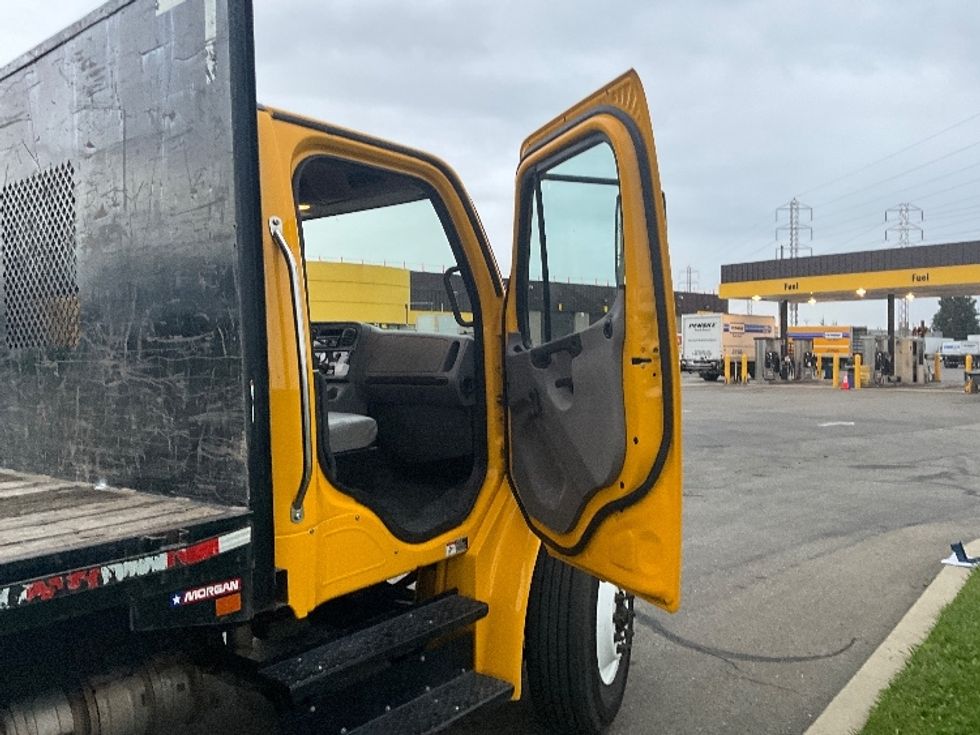 Flatbed Truck-Light and Medium Duty Trucks-Freightliner-2020-M2-Concord-CA-73,239\n\t\tmiles-$ 63,000 - Image 19