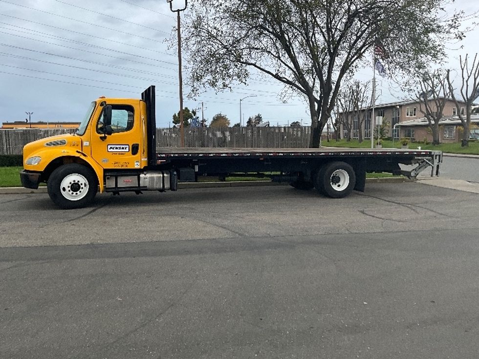 Flatbed Truck-Light and Medium Duty Trucks-Freightliner-2020-M2-Concord-CA-73,239\n\t\tmiles-$ 63,000 - Image 4