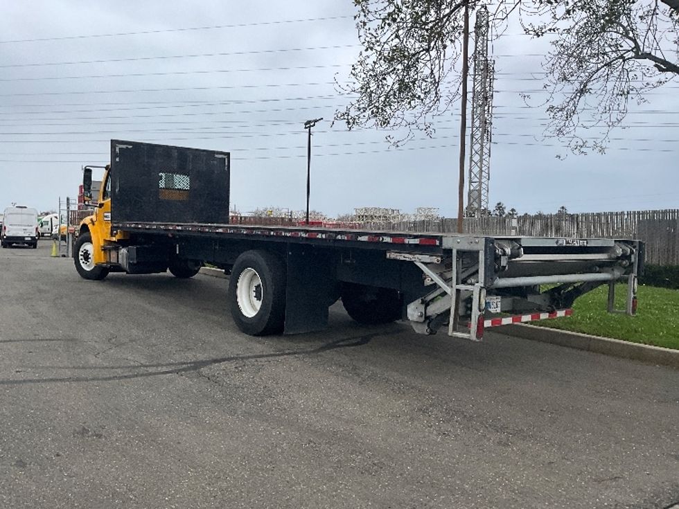 Flatbed Truck-Light and Medium Duty Trucks-Freightliner-2020-M2-Concord-CA-73,239\n\t\tmiles-$ 63,000 - Image 6