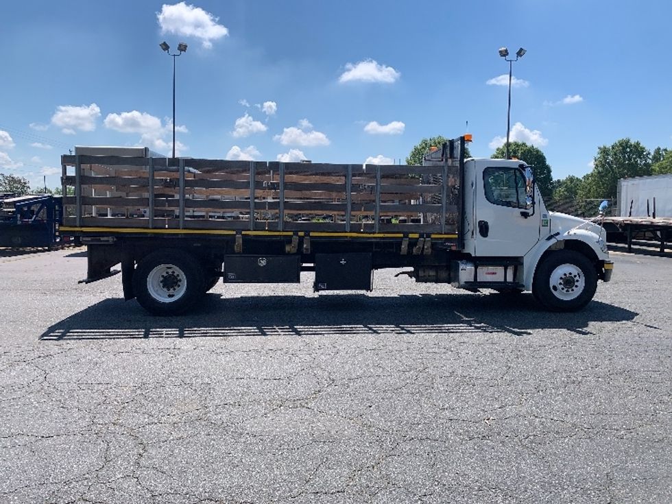 Flatbed Truck-Light and Medium Duty Trucks-Freightliner-2020-M2-Concord-NC-115,495\n\t\tmiles-$ 47,500 - Image 11