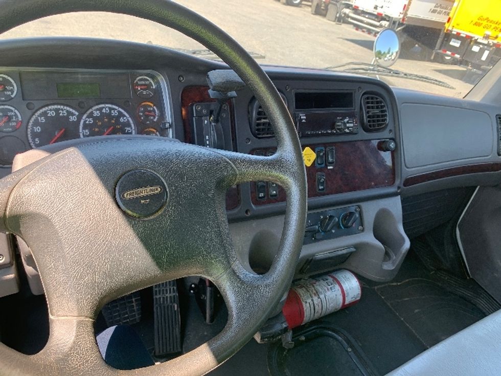 Flatbed Truck-Light and Medium Duty Trucks-Freightliner-2020-M2-Concord-NC-115,495\n\t\tmiles-$ 47,500 - Image 13