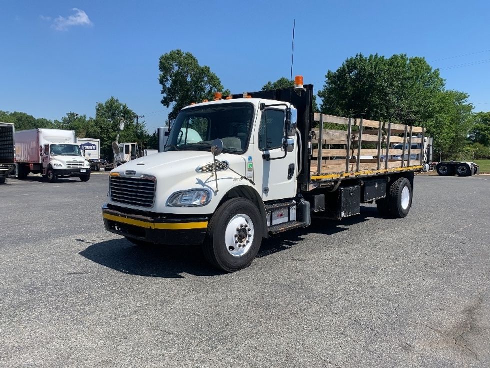 Flatbed Truck-Light and Medium Duty Trucks-Freightliner-2020-M2-Concord-NC-115,495\n\t\tmiles-$ 47,500 - Image 3