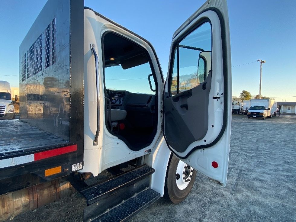 Flatbed Truck-Light and Medium Duty Trucks-Freightliner-2020-M2-Concord-NC-265,859\n\t\tmiles-$ 34,000 - Image 20