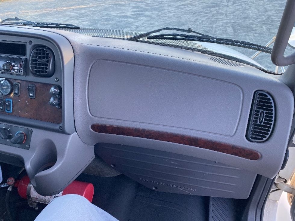 Flatbed Truck-Light and Medium Duty Trucks-Freightliner-2020-M2-Concord-NC-265,859\n\t\tmiles-$ 34,000 - Image 21