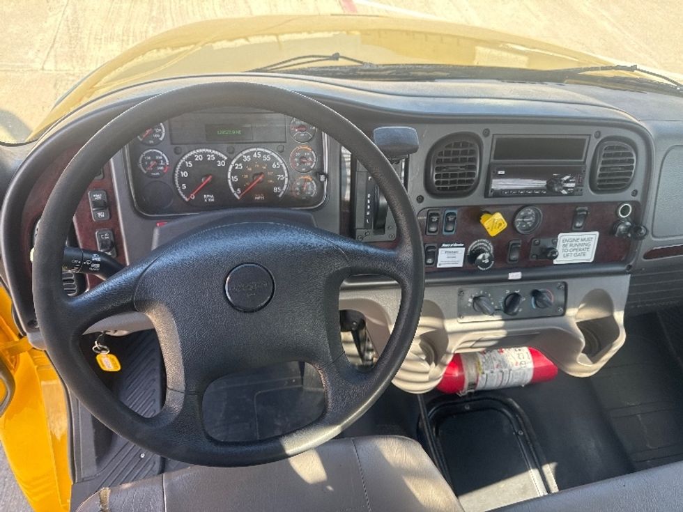 Flatbed Truck-Light and Medium Duty Trucks-Freightliner-2020-M2-Dallas-TX-132,249\n\t\tmiles-$ 50,750 - Image 18