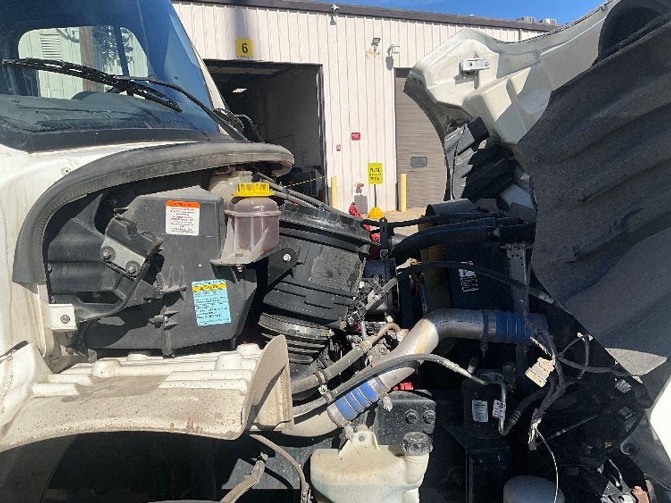 Flatbed Truck-Light and Medium Duty Trucks-Freightliner-2020-M2-Dallas-TX-222,404\n\t\tmiles-$ 39,000 - Image 23