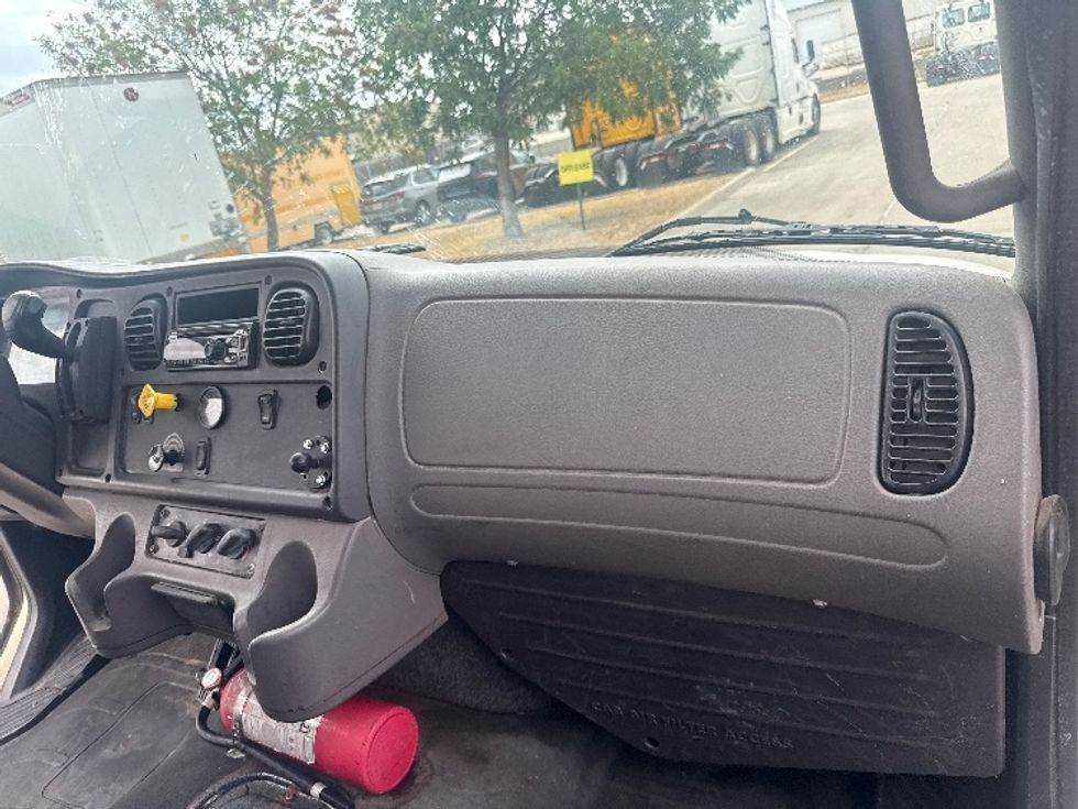 Flatbed Truck-Light and Medium Duty Trucks-Freightliner-2020-M2-Dallas-TX-224,528\n\t\tmiles-$ 42,000 - Image 17