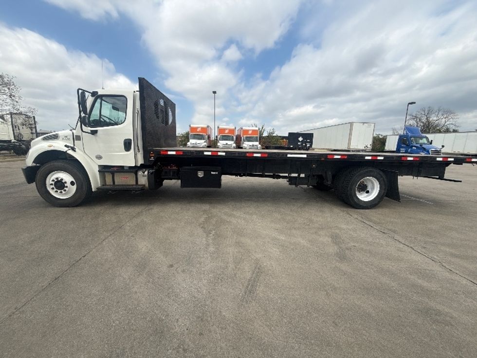 Flatbed Truck-Light and Medium Duty Trucks-Freightliner-2020-M2-Dallas-TX-224,528\n\t\tmiles-$ 42,000 - Image 4