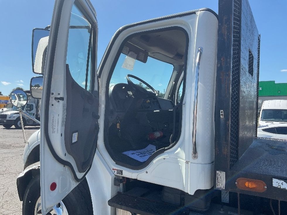 Flatbed Truck-Light and Medium Duty Trucks-Freightliner-2020-M2-Dayton-NJ-254,319\n\t\tmiles-$ 57,250 - Image 16