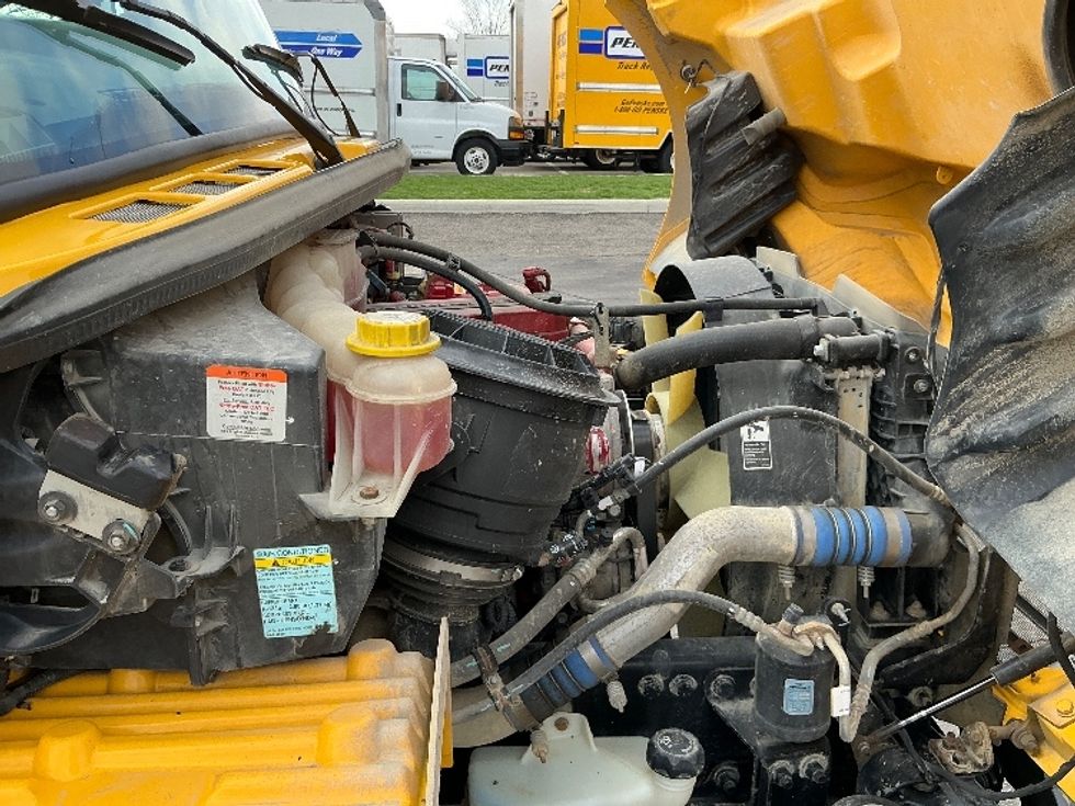 Flatbed Truck-Light and Medium Duty Trucks-Freightliner-2020-M2-Dayton-OH-110,121\n\t\tmiles-$ 49,500 - Image 22