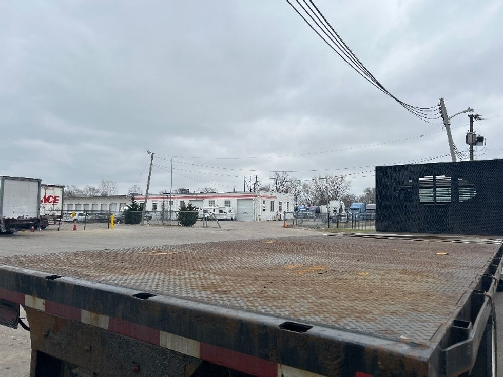 Flatbed Truck-Light and Medium Duty Trucks-Freightliner-2020-M2-Des Moines-IA-172,900\n\t\tmiles-$ 42,000 - Image 11