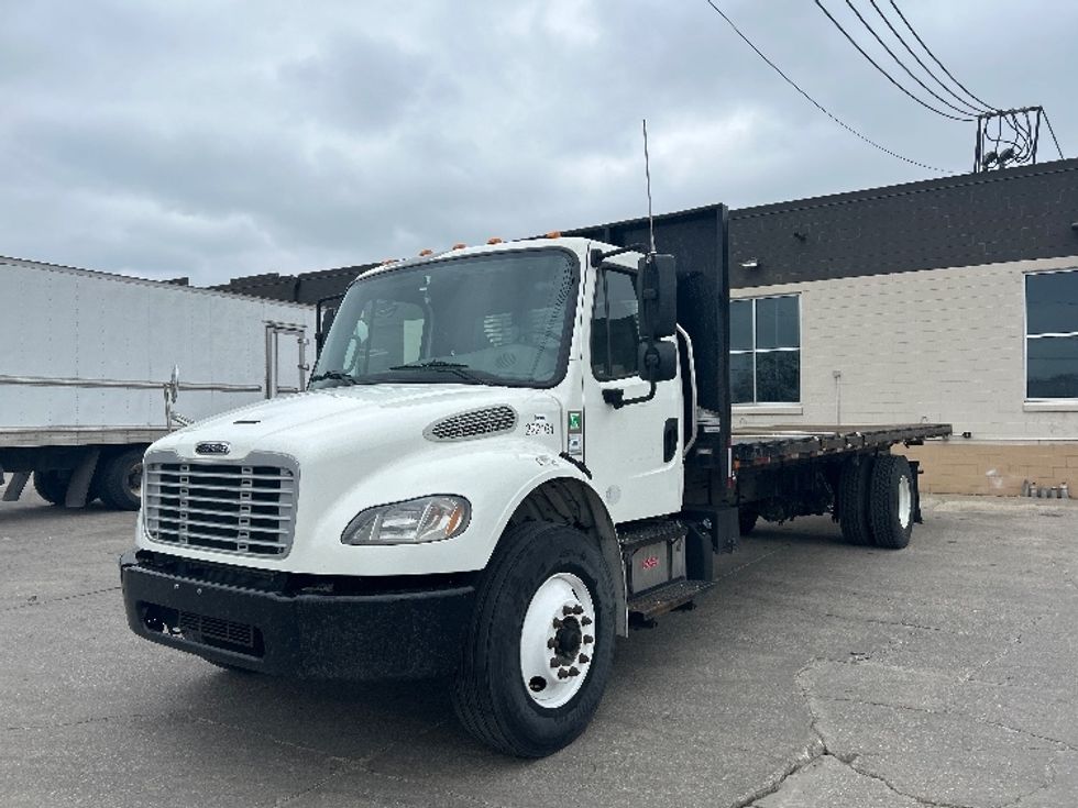 Flatbed Truck-Light and Medium Duty Trucks-Freightliner-2020-M2-Des Moines-IA-172,900\n\t\tmiles-$ 42,000 - Image 3