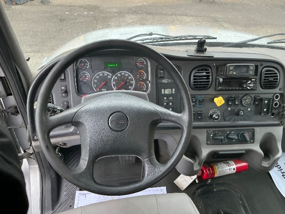 Flatbed Truck-Light and Medium Duty Trucks-Freightliner-2020-M2-East Chicago-IN-246,063\n\t\tmiles-$ 57,500 - Image 15