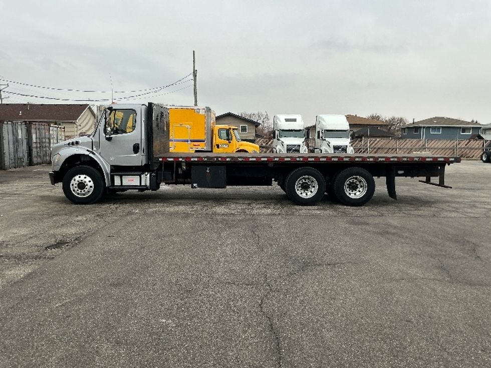 Flatbed Truck-Light and Medium Duty Trucks-Freightliner-2020-M2-East Chicago-IN-246,063\n\t\tmiles-$ 57,500 - Image 4