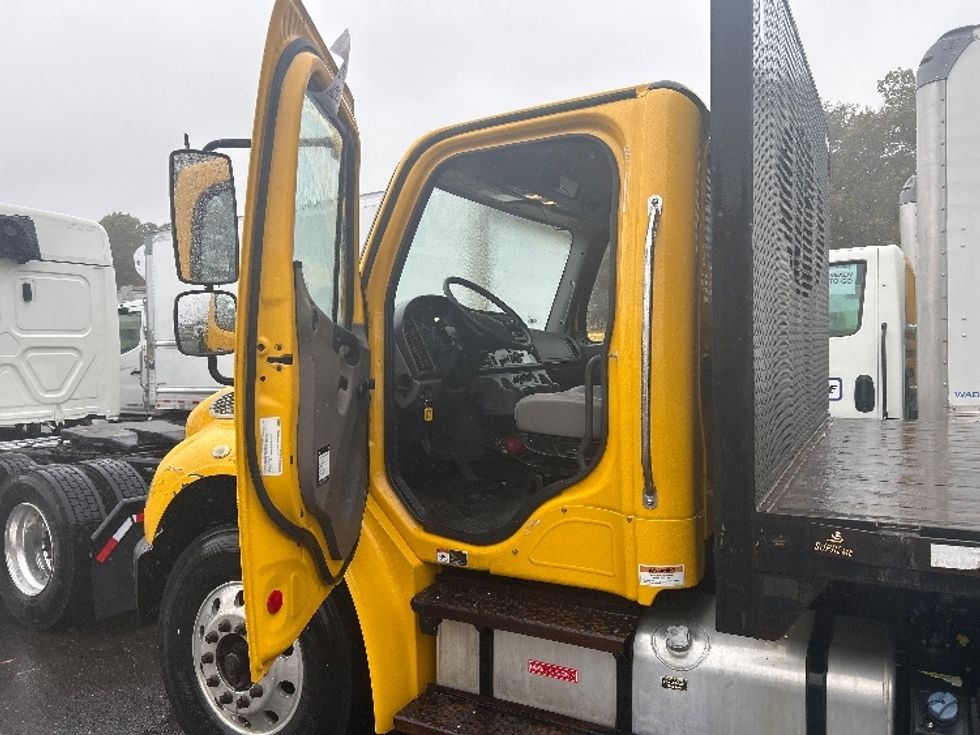 Flatbed Truck-Light and Medium Duty Trucks-Freightliner-2020-M2-Edison-NJ-142,872\n\t\tmiles-$ 43,750 - Image 16