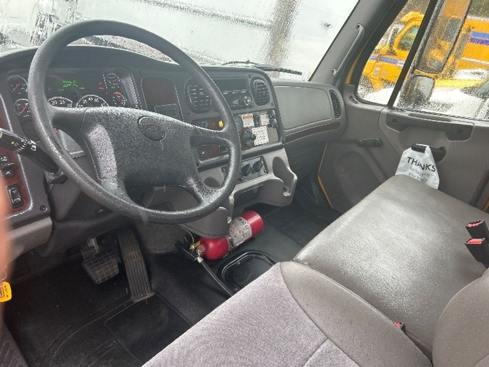 Flatbed Truck-Light and Medium Duty Trucks-Freightliner-2020-M2-Edison-NJ-142,872\n\t\tmiles-$ 43,750 - Image 18