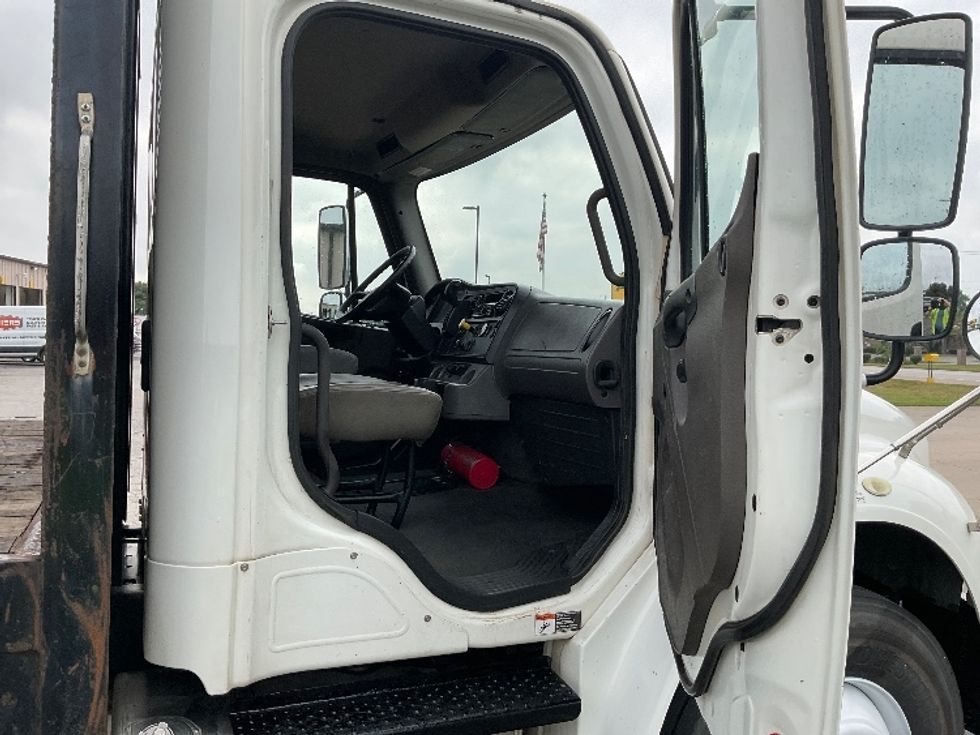 Flatbed Truck-Light and Medium Duty Trucks-Freightliner-2020-M2-Elkhart-IN-229,152\n\t\tmiles-$ 44,750 - Image 18