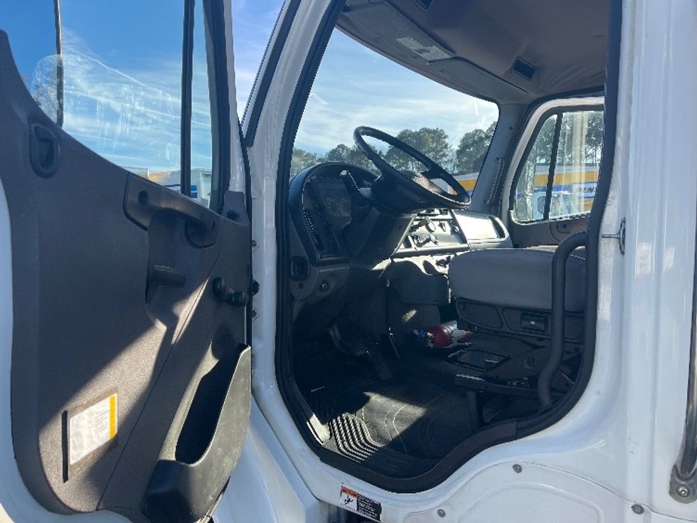 Flatbed Truck-Light and Medium Duty Trucks-Freightliner-2020-M2-Florence-SC-289,912\n\t\tmiles-$ 29,500 - Image 12