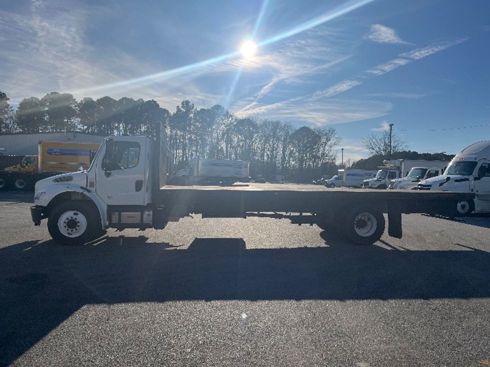 Flatbed Truck-Light and Medium Duty Trucks-Freightliner-2020-M2-Florence-SC-289,912\n\t\tmiles-$ 29,500 - Image 4
