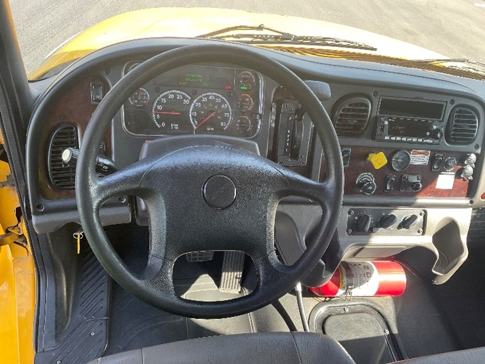 Flatbed Truck-Light and Medium Duty Trucks-Freightliner-2020-M2-Fontana-CA-137,149\n\t\tmiles-$ 55,500 - Image 16